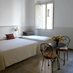 Hotel Canada, Florence